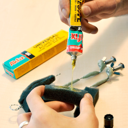 картинка Контактный клей Akfix 202 от магазина Огнекор