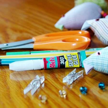 картинка Супер клей Akfix 303 от магазина Огнекор